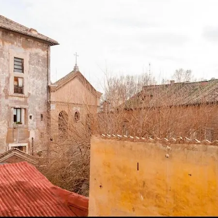 Апартаменты Lol-apartment, In The Heart Of Trastevere