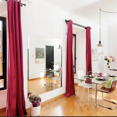 Апартаменты Lol-apartment, In The Heart Of Trastevere *