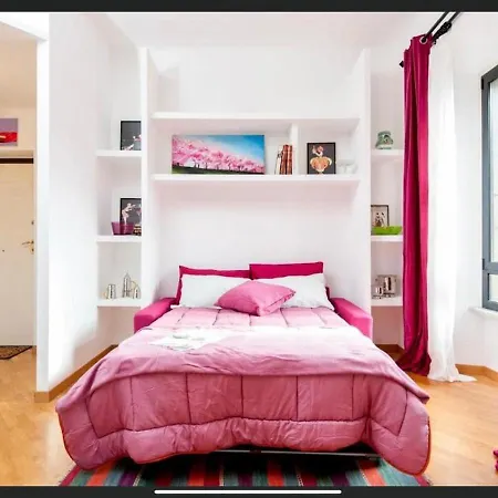 Апартаменты Lol-apartment, In The Heart Of Trastevere